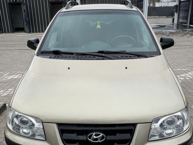 Бежевый Хендай Матрикс, объемом двигателя 1.6 л и пробегом 225 тыс. км за 2600 $, фото 1 на Automoto.ua