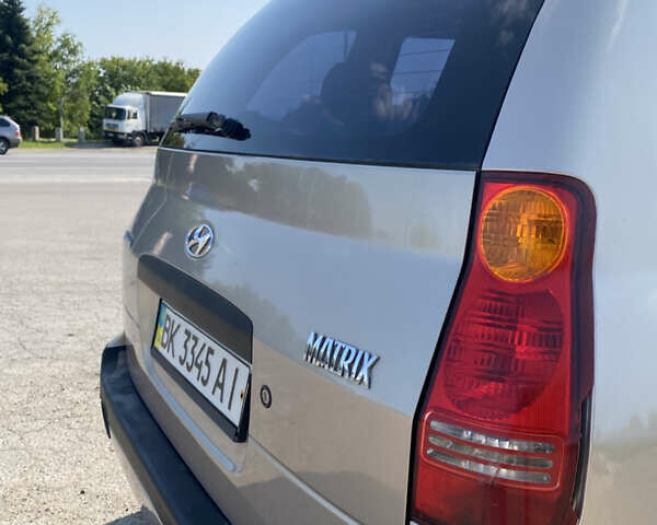 Бежевий Хендай Матрікс, об'ємом двигуна 1.6 л та пробігом 369 тис. км за 3400 $, фото 5 на Automoto.ua