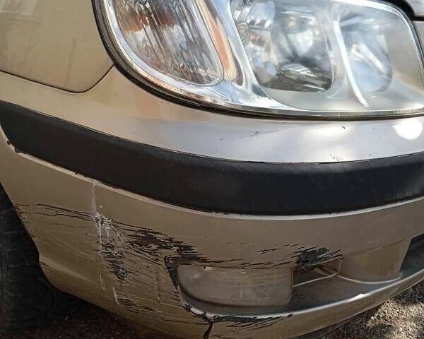 Бежевый Хендай Матрикс, объемом двигателя 1.8 л и пробегом 134 тыс. км за 3700 $, фото 1 на Automoto.ua