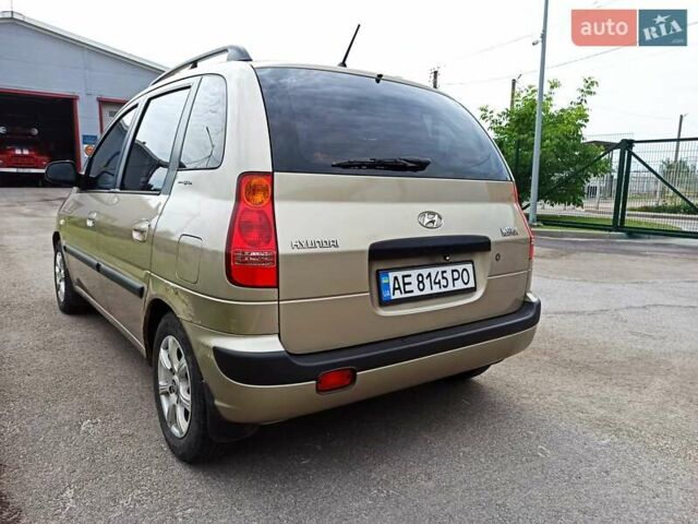 Бежевый Хендай Матрикс, объемом двигателя 1.5 л и пробегом 206 тыс. км за 3800 $, фото 4 на Automoto.ua