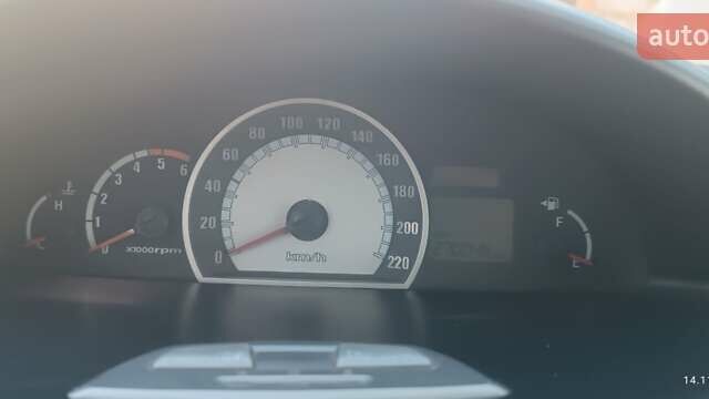 Бежевый Хендай Матрикс, объемом двигателя 1.49 л и пробегом 270 тыс. км за 2900 $, фото 5 на Automoto.ua