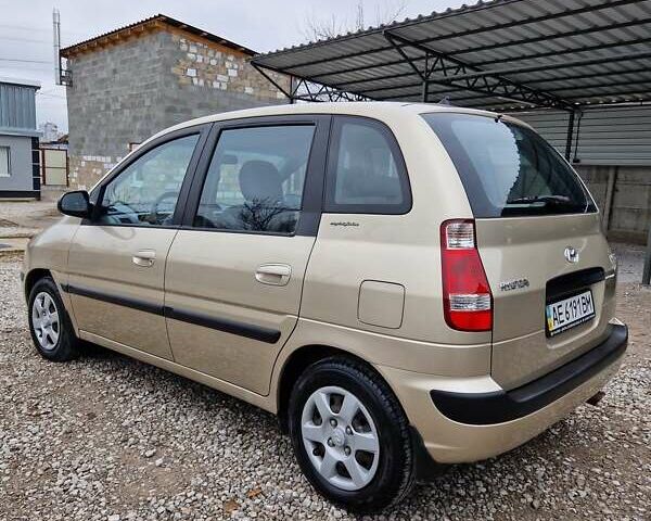 Бежевый Хендай Матрикс, объемом двигателя 1.6 л и пробегом 156 тыс. км за 4999 $, фото 4 на Automoto.ua