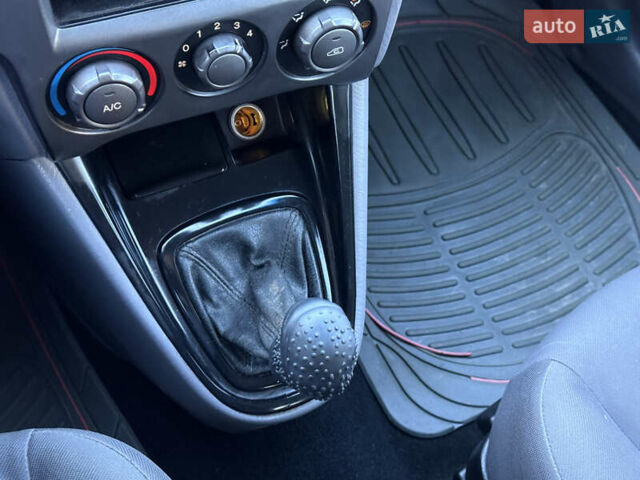 Бежевый Хендай Матрикс, объемом двигателя 1.6 л и пробегом 241 тыс. км за 2999 $, фото 42 на Automoto.ua