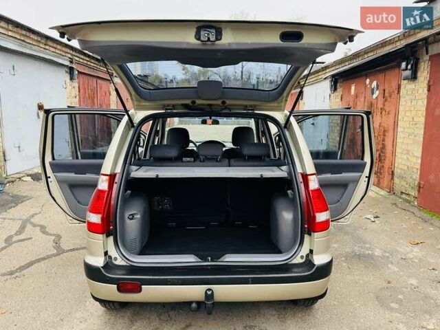 Бежевий Хендай Матрікс, об'ємом двигуна 1.6 л та пробігом 282 тис. км за 3900 $, фото 21 на Automoto.ua