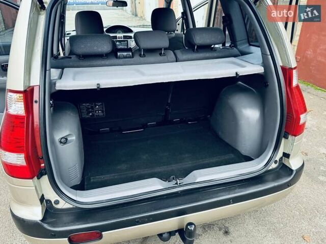 Бежевий Хендай Матрікс, об'ємом двигуна 1.6 л та пробігом 282 тис. км за 3900 $, фото 16 на Automoto.ua