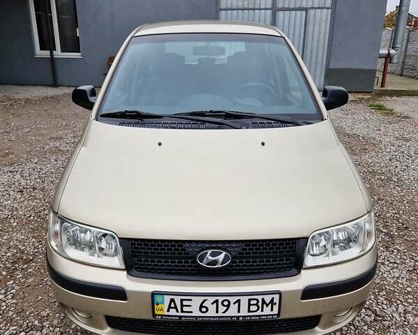 Бежевый Хендай Матрикс, объемом двигателя 1.6 л и пробегом 156 тыс. км за 4999 $, фото 1 на Automoto.ua