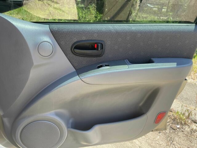 Бежевый Хендай Матрикс, объемом двигателя 1.6 л и пробегом 206 тыс. км за 3700 $, фото 15 на Automoto.ua