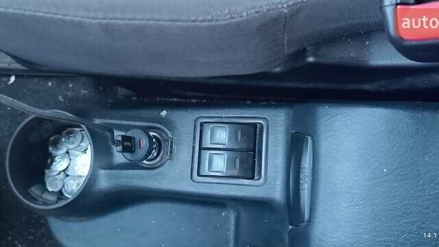 Бежевый Хендай Матрикс, объемом двигателя 1.49 л и пробегом 270 тыс. км за 2900 $, фото 8 на Automoto.ua