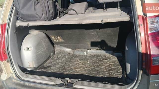 Бежевый Хендай Матрикс, объемом двигателя 1.5 л и пробегом 270 тыс. км за 2900 $, фото 10 на Automoto.ua