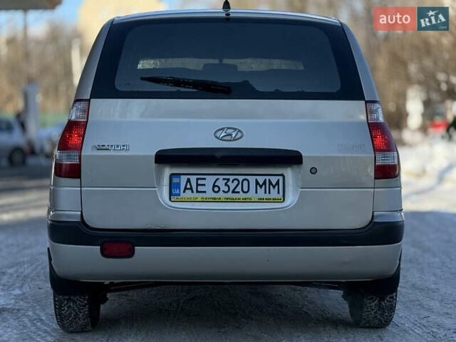 Бежевый Хендай Матрикс, объемом двигателя 1.6 л и пробегом 241 тыс. км за 2999 $, фото 3 на Automoto.ua