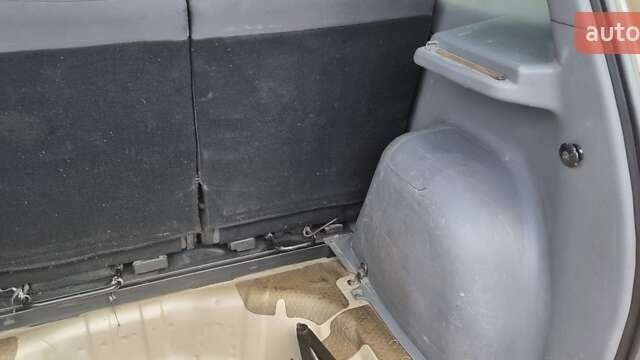 Бежевий Хендай Матрікс, об'ємом двигуна 1.49 л та пробігом 184 тис. км за 4600 $, фото 23 на Automoto.ua