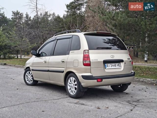 Бежевий Хендай Матрікс, об'ємом двигуна 1.49 л та пробігом 185 тис. км за 4700 $, фото 1 на Automoto.ua