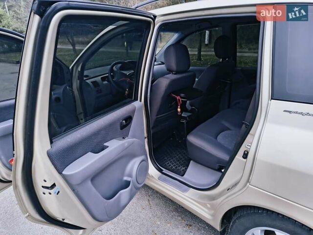 Бежевий Хендай Матрікс, об'ємом двигуна 1.49 л та пробігом 185 тис. км за 4700 $, фото 17 на Automoto.ua