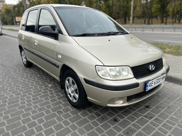 Бежевый Хендай Матрикс, объемом двигателя 1.6 л и пробегом 240 тыс. км за 3650 $, фото 1 на Automoto.ua