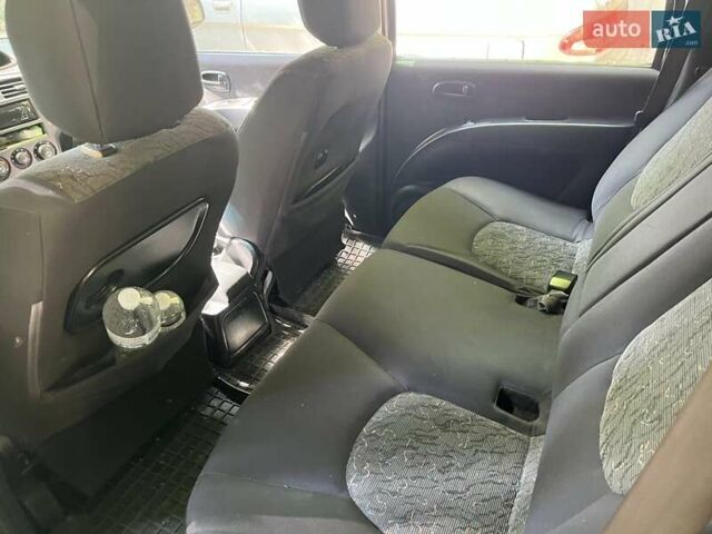 Чорний Хендай Матрікс, об'ємом двигуна 1.8 л та пробігом 334 тис. км за 3300 $, фото 5 на Automoto.ua