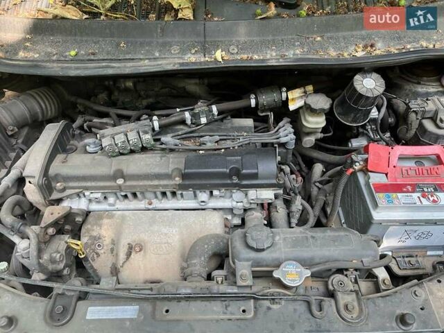 Чорний Хендай Матрікс, об'ємом двигуна 1.8 л та пробігом 334 тис. км за 3300 $, фото 12 на Automoto.ua