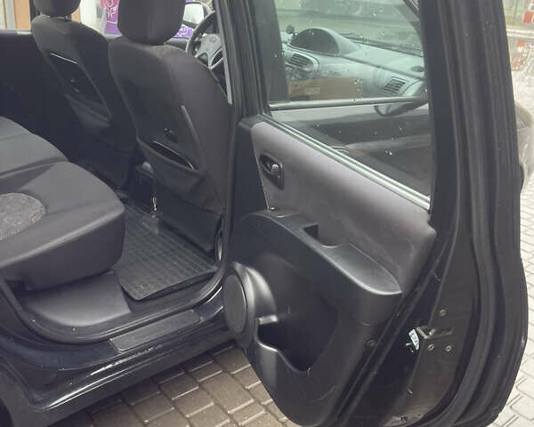 Чорний Хендай Матрікс, об'ємом двигуна 1.8 л та пробігом 334 тис. км за 3400 $, фото 11 на Automoto.ua