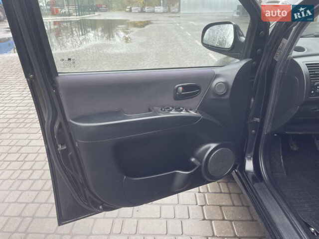 Чорний Хендай Матрікс, об'ємом двигуна 1.8 л та пробігом 334 тис. км за 3400 $, фото 16 на Automoto.ua