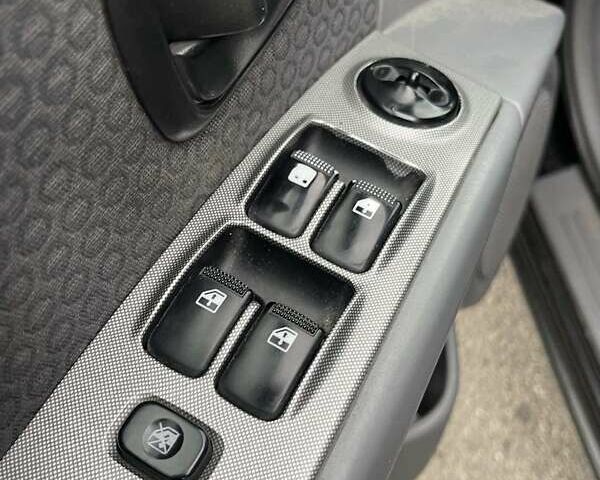 Чорний Хендай Матрікс, об'ємом двигуна 1.8 л та пробігом 187 тис. км за 3800 $, фото 1 на Automoto.ua