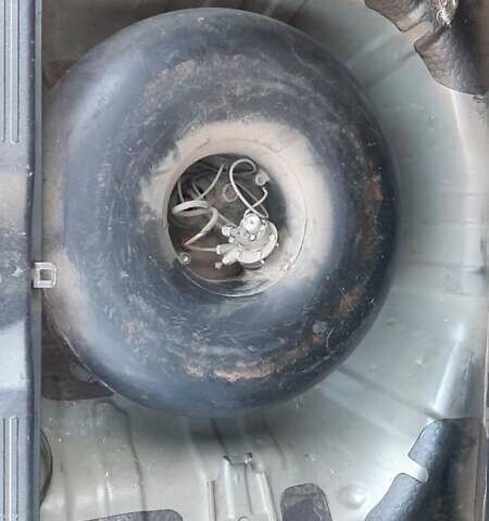 Черный Хендай Матрикс, объемом двигателя 1.6 л и пробегом 272 тыс. км за 4800 $, фото 8 на Automoto.ua