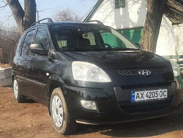 Черный Хендай Матрикс, объемом двигателя 1.6 л и пробегом 272 тыс. км за 4799 $, фото 1 на Automoto.ua