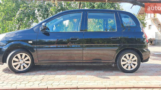 Черный Хендай Матрикс, объемом двигателя 1.6 л и пробегом 117 тыс. км за 3500 $, фото 7 на Automoto.ua