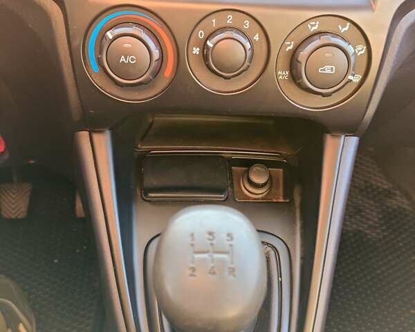 Черный Хендай Матрикс, объемом двигателя 1.6 л и пробегом 129 тыс. км за 5500 $, фото 16 на Automoto.ua