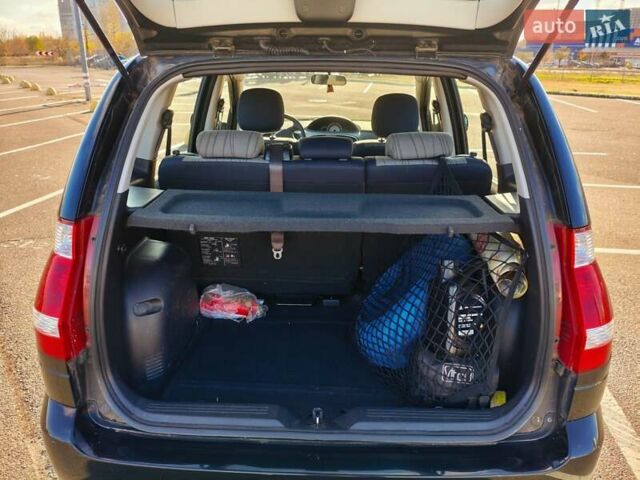 Черный Хендай Матрикс, объемом двигателя 1.6 л и пробегом 129 тыс. км за 5500 $, фото 4 на Automoto.ua