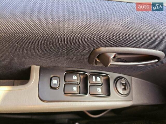 Черный Хендай Матрикс, объемом двигателя 1.6 л и пробегом 129 тыс. км за 5500 $, фото 17 на Automoto.ua