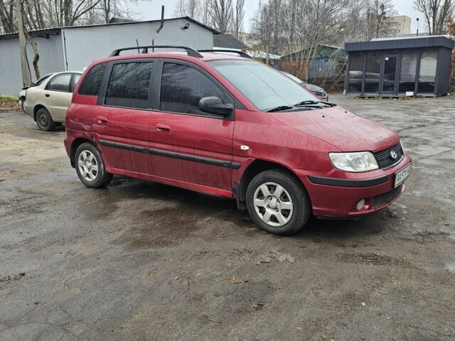 Красный Хендай Матрикс, объемом двигателя 1.8 л и пробегом 200 тыс. км за 2499 $, фото 6 на Automoto.ua