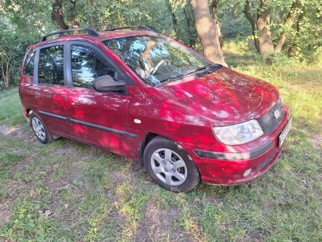 Червоний Хендай Матрікс, об'ємом двигуна 1.8 л та пробігом 158 тис. км за 5000 $, фото 1 на Automoto.ua