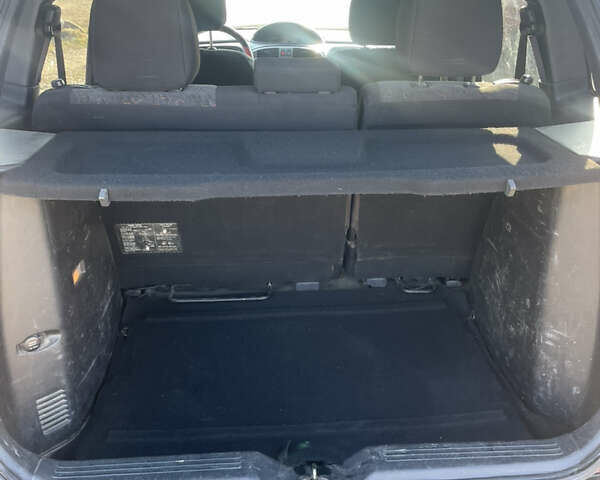 Червоний Хендай Матрікс, об'ємом двигуна 1.8 л та пробігом 250 тис. км за 2999 $, фото 10 на Automoto.ua