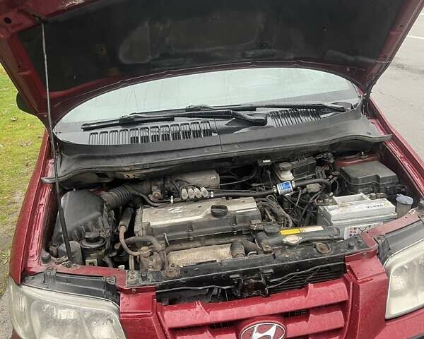 Красный Хендай Матрикс, объемом двигателя 1.6 л и пробегом 500 тыс. км за 4600 $, фото 9 на Automoto.ua