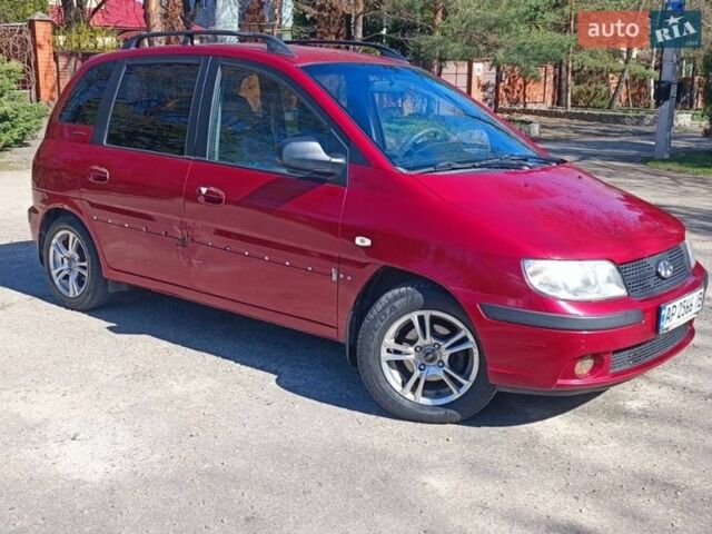 Красный Хендай Матрикс, объемом двигателя 1.8 л и пробегом 147 тыс. км за 3700 $, фото 2 на Automoto.ua