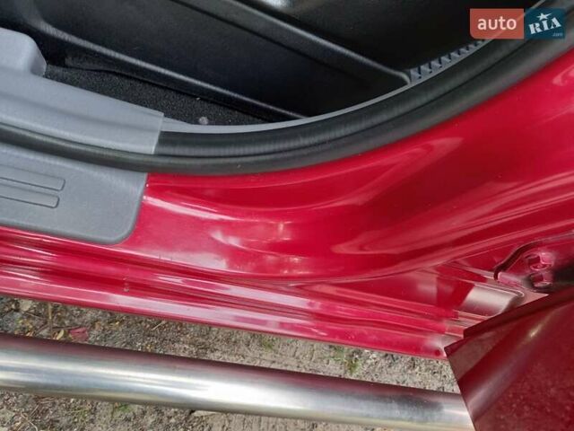 Хендай Матрікс 2006 у Києві на Automoto.ua Червоний Хендай Матрікс, об'ємом двигуна 1.6 л та пробігом 240 тис. км за 4000 $, фото 11 на Automoto.ua