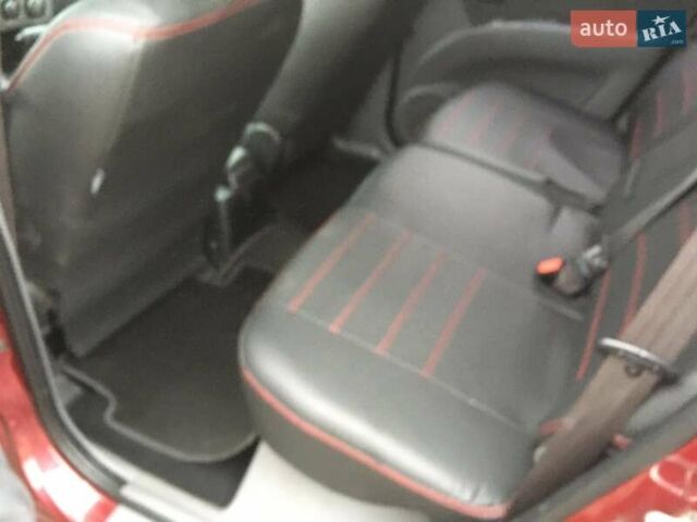 Красный Хендай Матрикс, объемом двигателя 1.8 л и пробегом 174 тыс. км за 4900 $, фото 6 на Automoto.ua