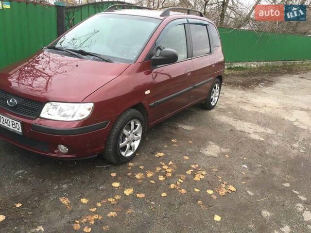 Красный Хендай Матрикс, объемом двигателя 1.8 л и пробегом 174 тыс. км за 4900 $, фото 3 на Automoto.ua