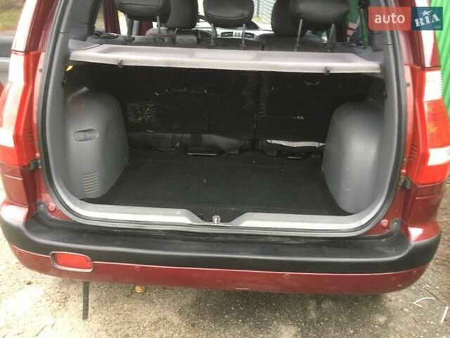 Красный Хендай Матрикс, объемом двигателя 1.8 л и пробегом 174 тыс. км за 4900 $, фото 11 на Automoto.ua