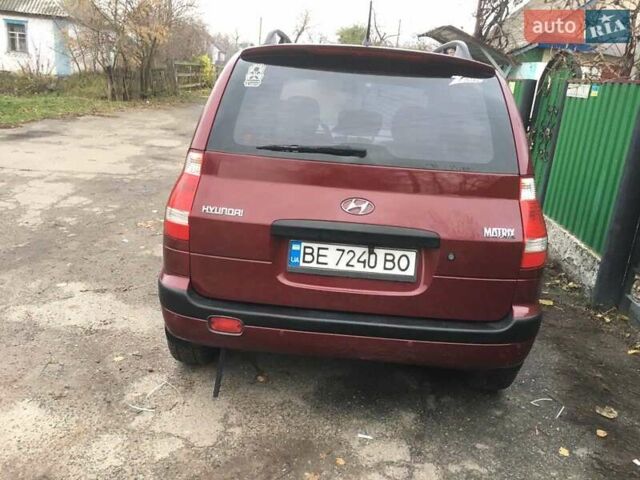 Красный Хендай Матрикс, объемом двигателя 1.8 л и пробегом 174 тыс. км за 4900 $, фото 4 на Automoto.ua