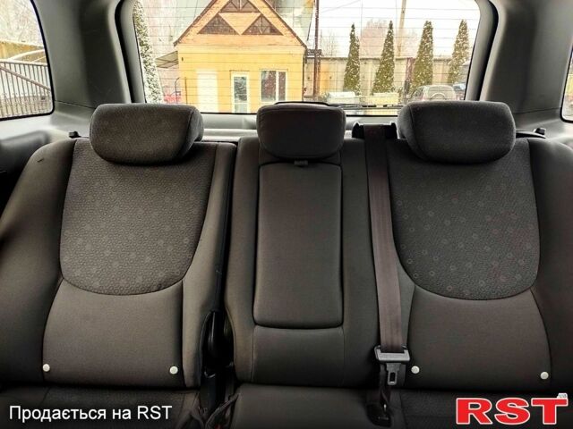 Красный Хендай Матрикс, объемом двигателя 1.8 л и пробегом 159 тыс. км за 5000 $, фото 11 на Automoto.ua