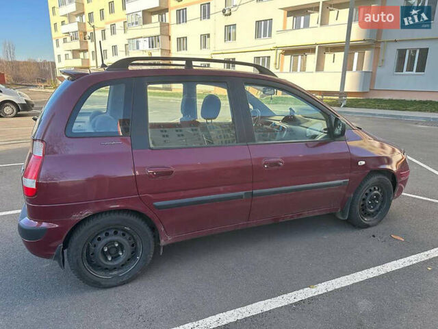 Красный Хендай Матрикс, объемом двигателя 1.6 л и пробегом 150 тыс. км за 2900 $, фото 3 на Automoto.ua
