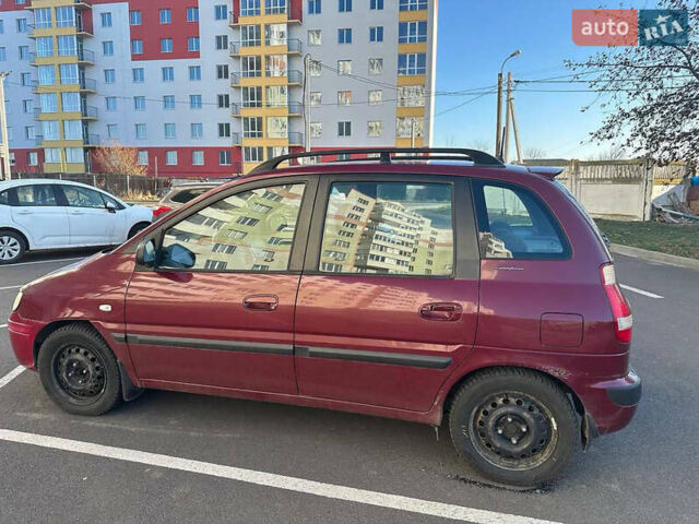 Красный Хендай Матрикс, объемом двигателя 1.6 л и пробегом 150 тыс. км за 2900 $, фото 4 на Automoto.ua