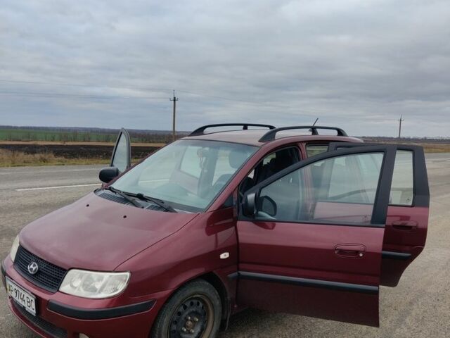 Красный Хендай Матрикс, объемом двигателя 0 л и пробегом 1000 тыс. км за 4200 $, фото 2 на Automoto.ua