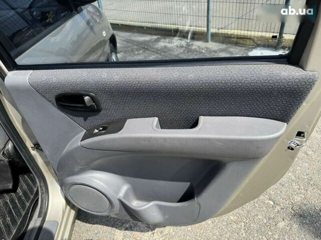 Хендай Матрікс, об'ємом двигуна 0 л та пробігом 181 тис. км за 3490 $, фото 28 на Automoto.ua