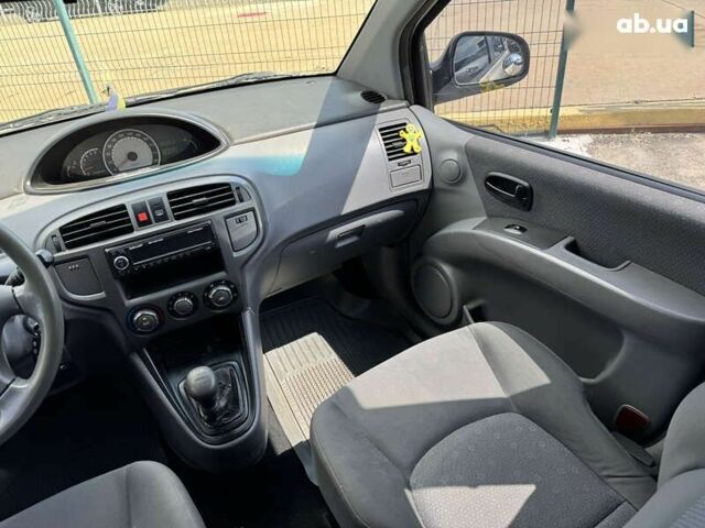 Хендай Матрікс, об'ємом двигуна 0 л та пробігом 181 тис. км за 3490 $, фото 26 на Automoto.ua