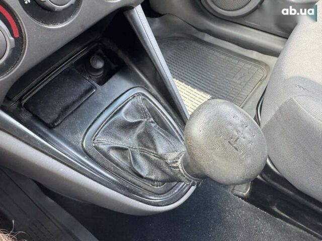 Хендай Матрікс, об'ємом двигуна 0 л та пробігом 181 тис. км за 3490 $, фото 21 на Automoto.ua