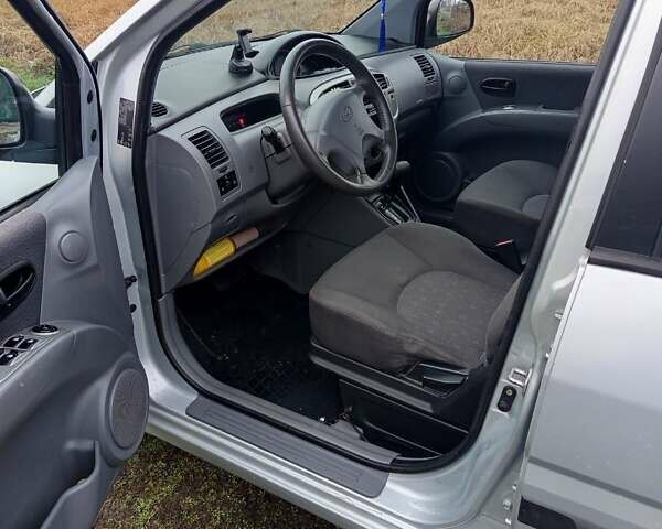 Хендай Матрикс, объемом двигателя 1.8 л и пробегом 269 тыс. км за 4800 $, фото 5 на Automoto.ua