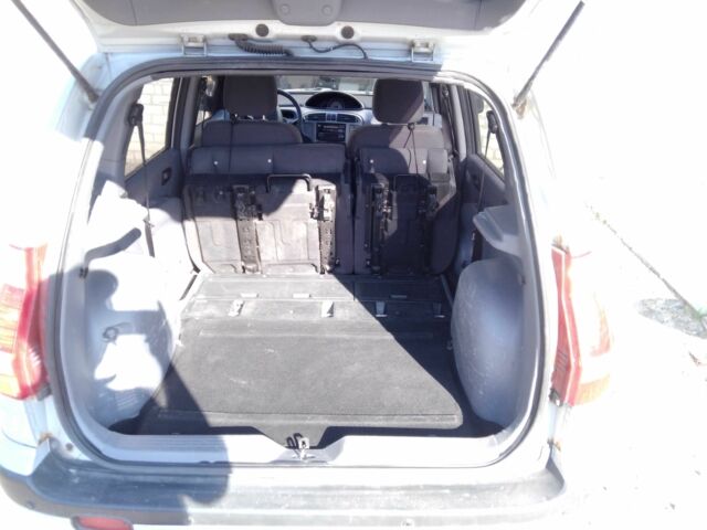 Серый Хендай Матрикс, объемом двигателя 1.6 л и пробегом 237 тыс. км за 2800 $, фото 19 на Automoto.ua