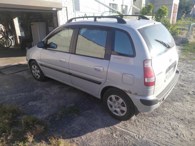 Серый Хендай Матрикс, объемом двигателя 1.6 л и пробегом 237 тыс. км за 2800 $, фото 8 на Automoto.ua