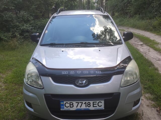 Серый Хендай Матрикс, объемом двигателя 1.5 л и пробегом 213 тыс. км за 4999 $, фото 2 на Automoto.ua